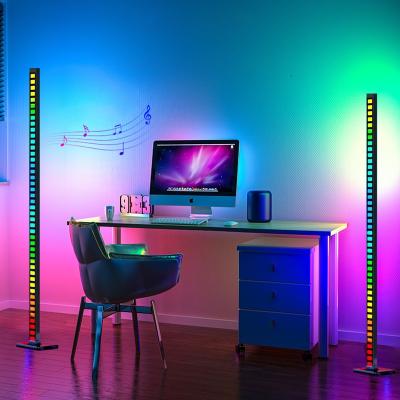 China New Modern Corner Modern Melody Light Music Rhythm Light Dimmable LED Rhythm Floor Lamp RGB Color Music Floor Lamp from SUNJET for sale