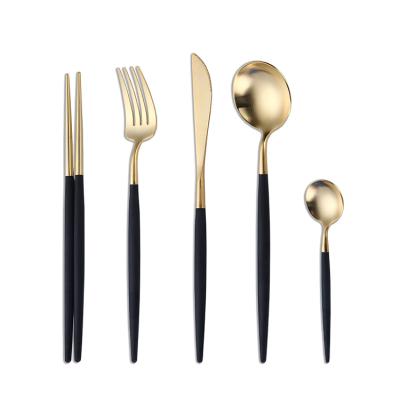 China Sustainable Stainless Steel POM Resin Handle 24K Black Gold Plated Flatware Sets for sale