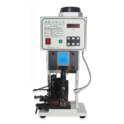 Cina 1.5 Manual Crimping Terminal Semi Crimping Machine OTP Mold Mute Terminal Crimping Machine in vendita