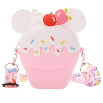 China 2022New Cute Hip-Hop Children's Ice Cream Spring Shoulder Cross - Body Cute Cartoon Rabbit Silicone Bag Wholesale for sale