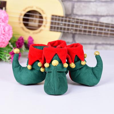 China Viable Factory Direct Christmas Dog Shoes New Trend Flannel Personality Design Wholesale Pet Shoes for sale