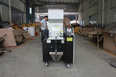 Cina Low-speed pineapple-Knife plastic crusher/High Efficiency Low Speed Plastic Granulator selling leads in vendita