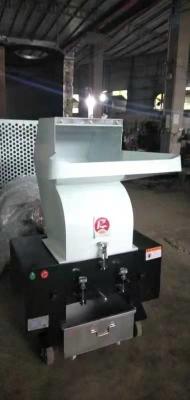 China Flat Blade Type Granulators OEM Price List/Plastic waste crusher/Plastic grinder factory distributor needed for sale