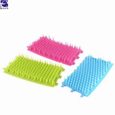 China 2021 New Design PP+Silicone Hot Sale Pet Feet Seal Pet Cleaning Brush Cup for Dogs Cat Grooming. for sale