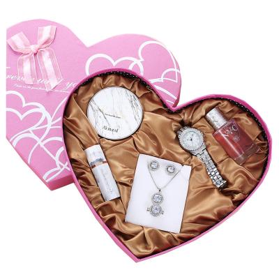 China Travel Agency Heart Shape Box Valentines Day Gift Mothers Day Promotion Watch Gift Set 7PCS for sale