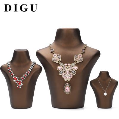 China Jewelry Display DIGU Mannequin Jewelry Necklace Display Stand High Quality Necklace Display Props Bust for sale