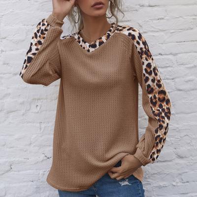 China Viable Viable Women's Fashion Tops Crew Neck Cute Tee Fashion Patchwork Leopard Long Sleeve T-Shirt for sale