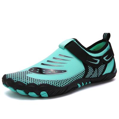 China Rubber Fitness Style Walking Shoes Couple Fashionable Zapatos Sports for sale