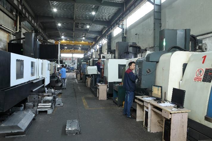 Verified China supplier - Taizhou Jingyue Mould Machinery Co., Ltd.