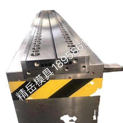 China Cheap And High Quality Coat Hanger PP Steel 800mm Meltblown Spinnerent Mold Die Head for sale