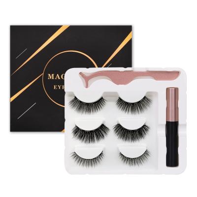 China Natural and Realistic Magnetic False Eyelashes Tweezer Set of 3 Lashes Soft and Comfortable Natural Magnetic Liquid Eyeliner Magnet for sale