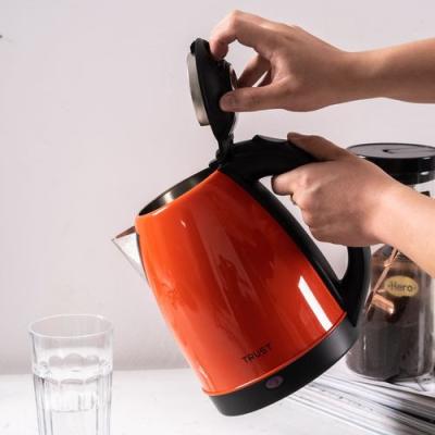 China Low Low Price 360 ​​Rotation Electric Kettle SS8057 High Quality Home Applliance Degree Kitchen Appliances for sale