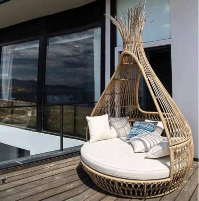 China Hot Sale Poly Rattan Wicker Rattan Patio Furniture Beach Hotel Garden PE Rattan Nest Outdoor Daybed for sale