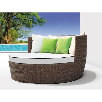 China Hot sale rattan wicker large daybed sun bed patio loveseat wicker daybed wicker furniture wicker outdoor rattan for sale