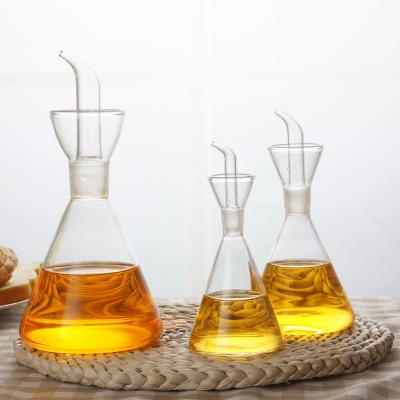 China Viable Glass Bottle of Olive Oil Vinegar Dispenser 500ml Condiment Serving for sale