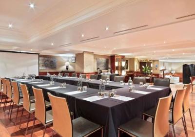 China Comfortable London Meeting Room , Perfect Venue For Your Corporate Event for sale