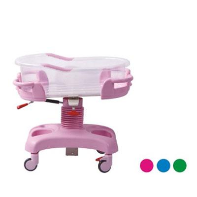 China Metal Infant Hospital Bed With Mattress for sale