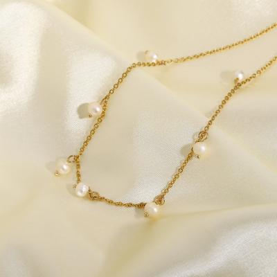 China Fashion Trendy European Gold Filled Freshwater Pearl Necklace Stainless Steel Girl Women Pearl Clavicle Necklace Jewelry for sale