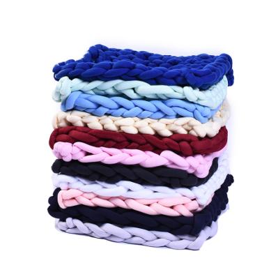 China High Quality Hot Sale Anti-Static Newly Design Customized Super Soft Comforter Chunky Knit Blankets for sale