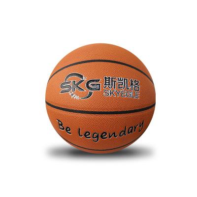 China Lederner Basketball ganz eigenhändig geschrieber reflektierender Beleg-Griff PUs Größen-7 zu verkaufen