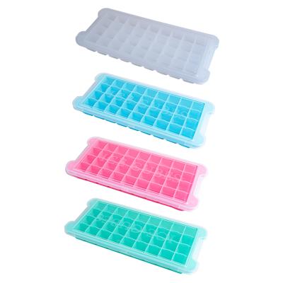 China Customized Stocked Bpa Tray With Lid Silicone Free Ice Molds for sale