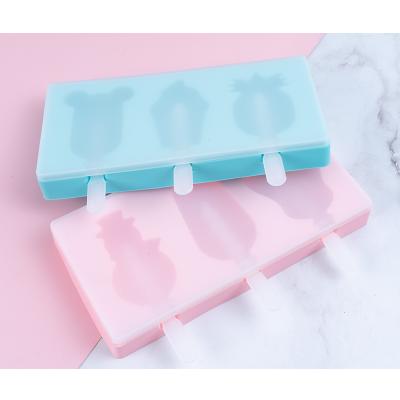 China Good Quality New Arrivals Stocked Silicone Ice Maker Ice Cube Trays Molds for sale