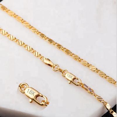 China Xus Trendy Fashion 2mm Short Clavicle Chain 18 Gold Flat Necklace for sale