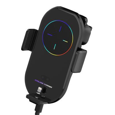 China 2021 Adjustable Auto Sensor Air Vent Mobile Phone Car Smart Auto-Fixing Wireless Charging Holder for sale