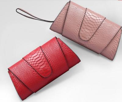 China Genuine Handmade Exotic Luxury Fashion Snakeskin Ladies Women Classy Leather Clutch Purse for sale