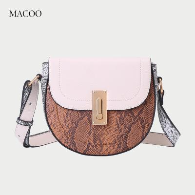 China Latest Casual Women Saffiano Saddle Bag PU Leather Cross - Body Bag Leather Handbag Contrast Color for sale