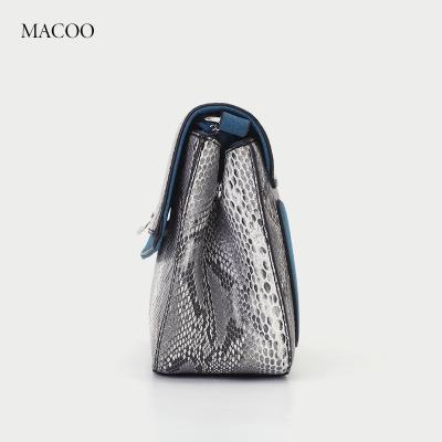 China Fashion women's shoulder bag new fashion European and American style portable messenger bag PU snake copy female bag for sale