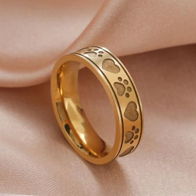 China Nickel Free 18k Gold Plated Paw Print With Heart Ring, Custom Pet Memorial Pet Lover Ring, Perfect Gift for Cat Lover for sale