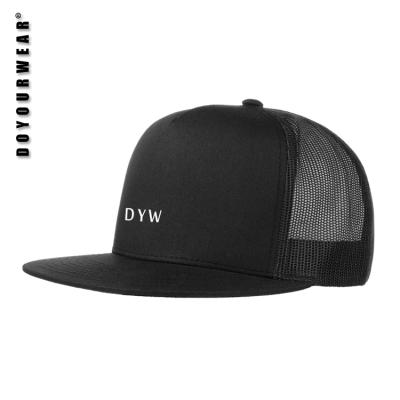 China COMMON 5 Panel Mesh Back Trucker Cap Snapback Hat For Men for sale