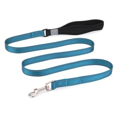 China OEM Reflective Heavy Duty Reflective Stitching For Visibility And Safety Dog Leash for sale