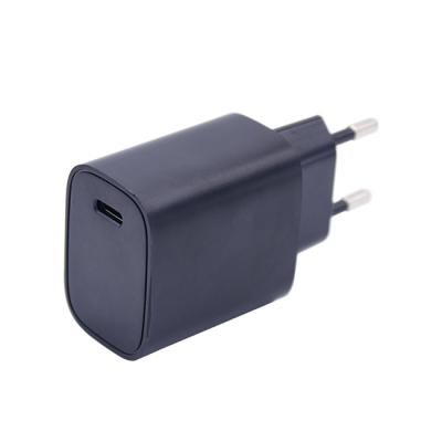 China Mobile Phone FCC CE Certification US EU UK UK USB Plug TYPE C Charger 20W PD Fast Charging Charger For iPhone 12 for sale