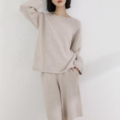 China Womens Ladies Ladies Breathable Girls Knitted Pure Cashmere Chat No Merino Wool Blend Knitwear 2-Piece Boat Neck Sweater And Shorts Set for sale