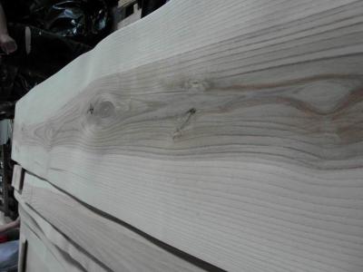 China Sliced Cut Natural Olive Ash Wood Veneer Sheet for sale