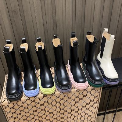 China 2022 Pretty High Quality Nice Size Round Shoes Rubber Sole Winter Growing Leather Boots for sale