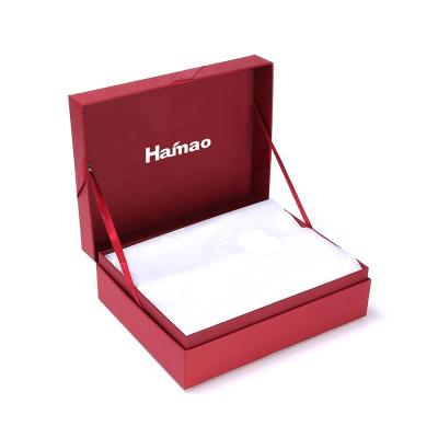 China Gift & Craft can be customized wholesale embossed clamshell gift box gift packaging clamshell gift box for sale