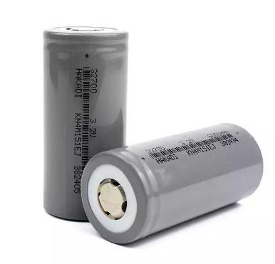 Chine haute performance de cellule de batterie de 32700 6000mAh 3,2 V LiFePO4 pour le véhicule électrique à vendre