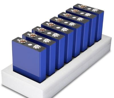 Chine Cellule prismatique de batterie au lithium des cellules de batterie LFP4 LiFePO4 CATL 3.2v 50Ah à vendre