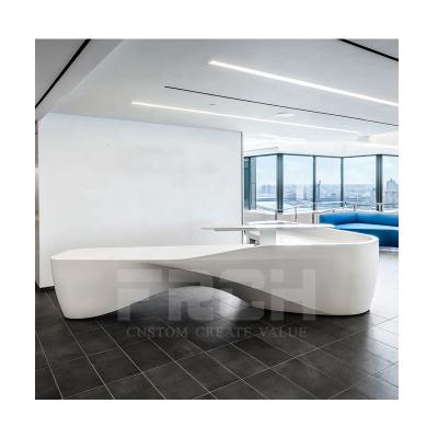 China Glossy White Special Shape Front Desk Reception d'Art Curved Reception Modern Art Shape Boutique Desk for sale