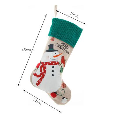 China New Festival Home Decoration Christmas Ornaments Canvas Embroidery Old Man Snowman Gift Candy Bag Xmas Pendant Knocks Gift Bag for sale