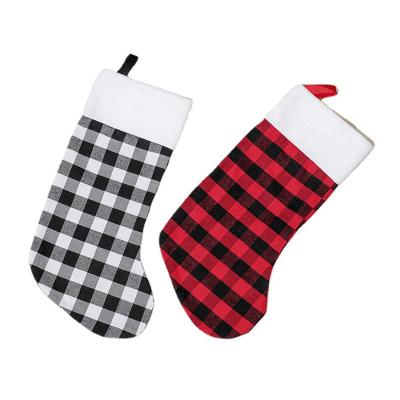 China 2021 Festival Decoration Christmas Socks Decoration Buffalo Plaid Holiday Home Pendant Ornaments Custom Christmas Socks Gifts for sale