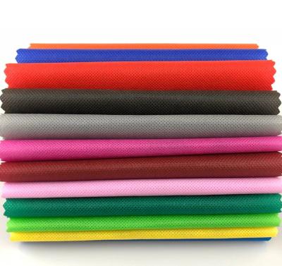 China Waterproof Colored PP Non Woven Fabric 40gsm 50gsm 60gsm 70gsm Non Woven Fabric Eco - Friendly Rolls for sale