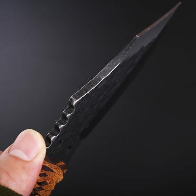 China Fashoin Fast Delivery Of High Quality Stainless Steel Damascus Steel With Grit Hunting Knife Blade Forged Camping for sale