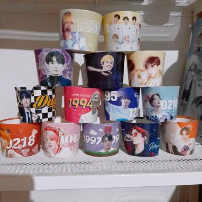 China Kpop disposable custom printed cupsleeve air cup holder and thick cardboard paper air cup holder cup sleeve coffee cup sleeve for sale