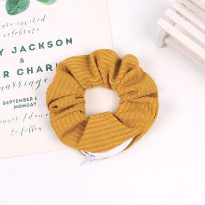 China European and American style scrunchies for girls hair scrunchies velvet leather band gold hair accessories for sale