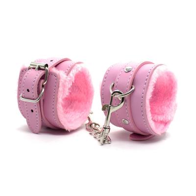 China HUOM Sexual Love Naked Leather Plush Handcuffs A Woman's Erotic Toy A Sex Toy Binds Her In Bed And Gives A Man Pleasure for sale