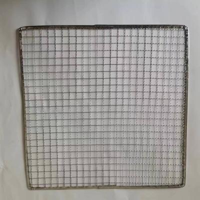 China Dustproof Old Iron BBQ Grill Mesh Round Rectangle Square And Customized Shape Grill for sale